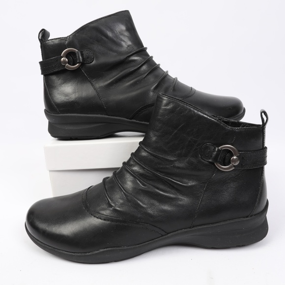 earth black booties